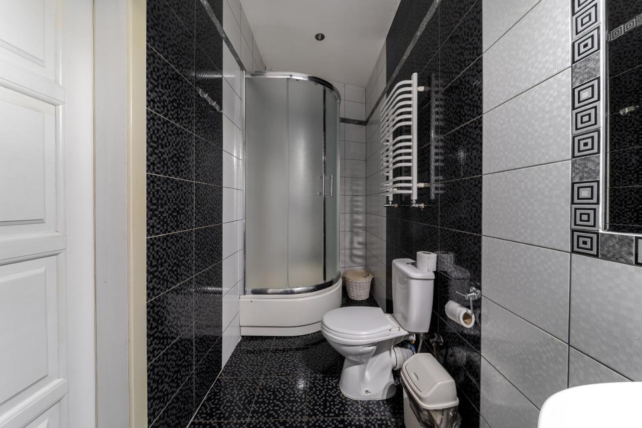 Halytska Apartment إلفيف المظهر الخارجي الصورة